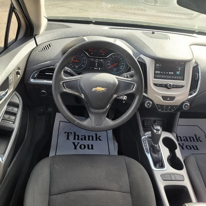 2016 Chevrolet Cruze - Image 2 of 15