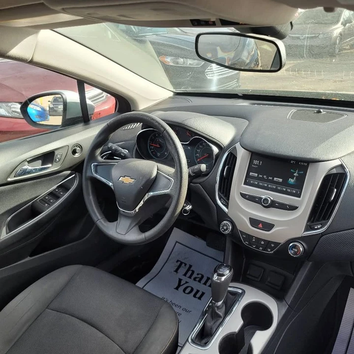 2016 Chevrolet Cruze - Image 11 of 15