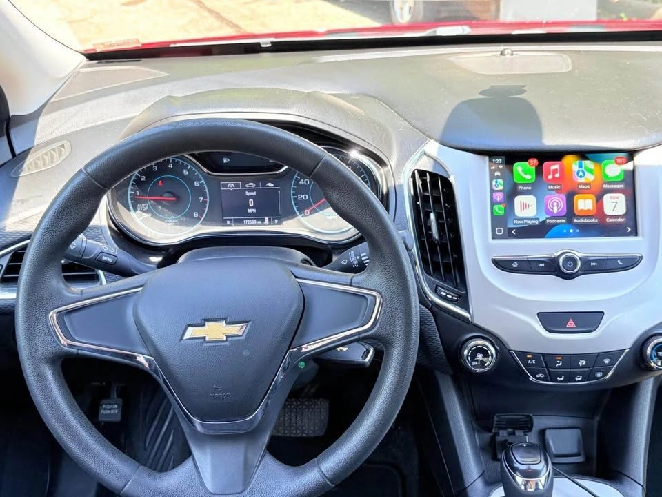 2016 Chevrolet Cruze - Image 11 of 17