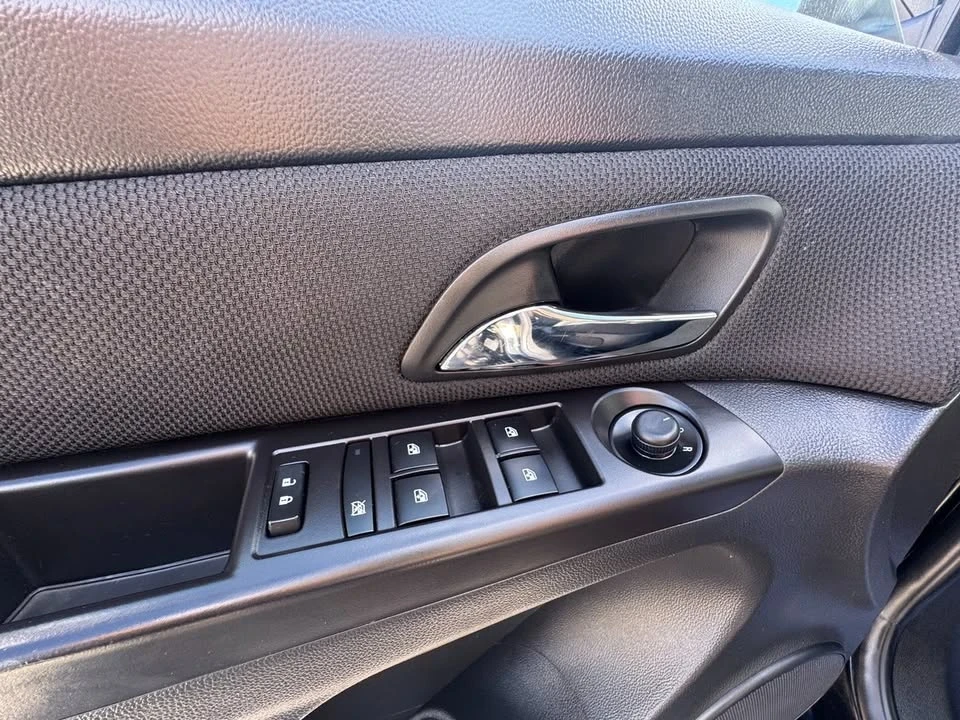 2016 Chevrolet Cruze - Image 12 of 20