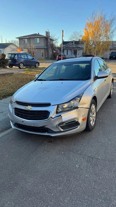 2016 Chevrolet Cruze - Image 4 of 5