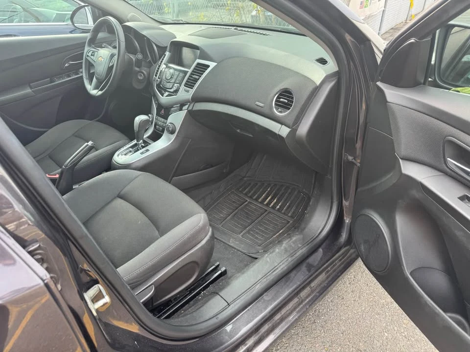 2016 Chevrolet Cruze - Image 12 of 14