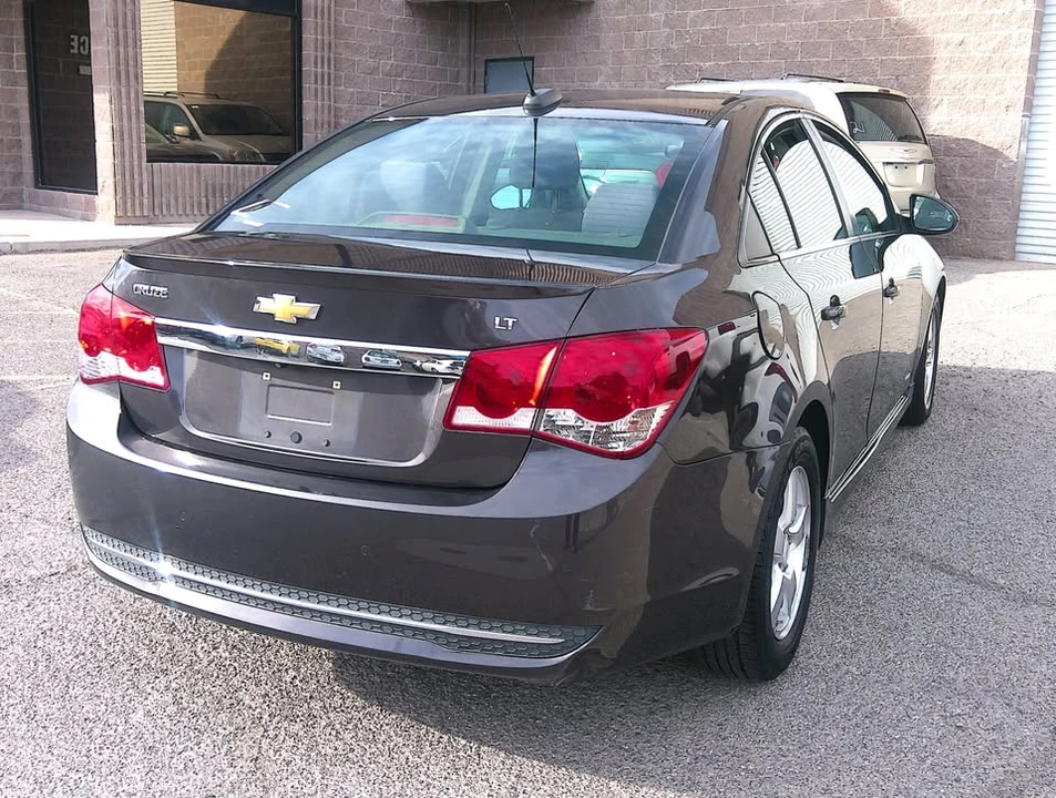 2016 Chevrolet Cruze - Image 4 of 9