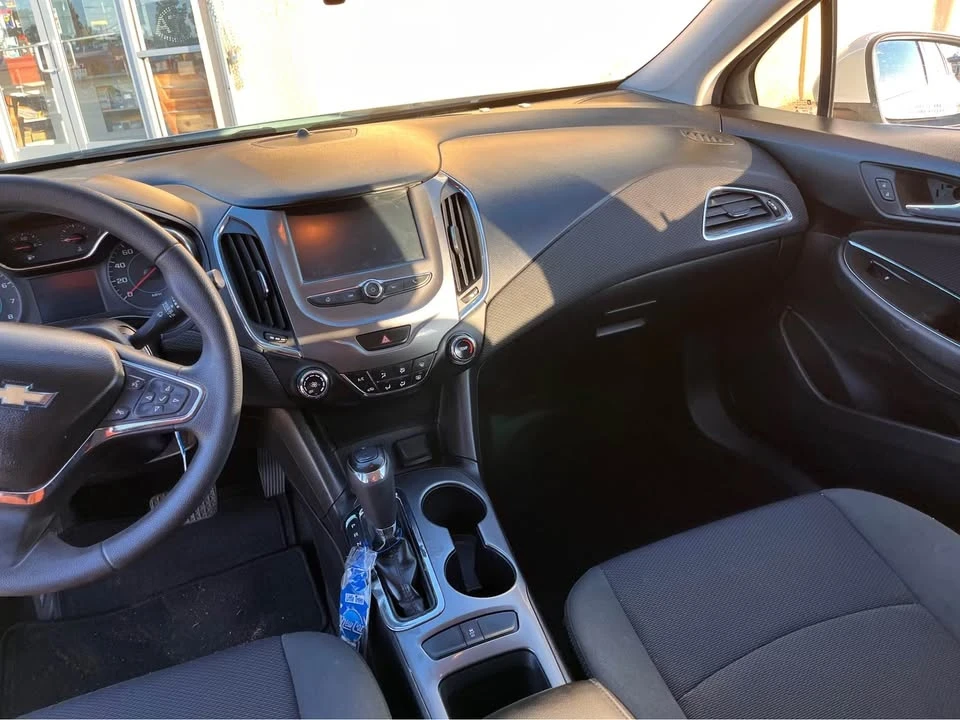 2016 Chevrolet Cruze - Image 6 of 6