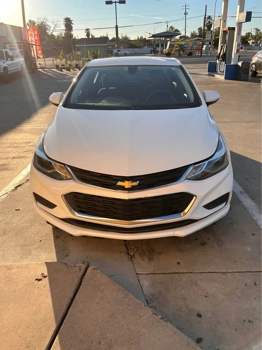 2016 Chevrolet Cruze - Image 2 of 6