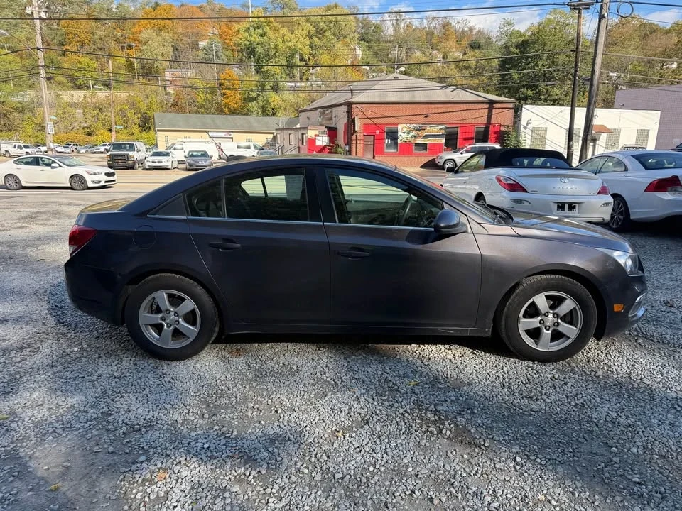 2016 Chevrolet Cruze - Image 6 of 8