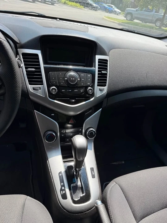2016 Chevrolet Cruze - Image 7 of 9