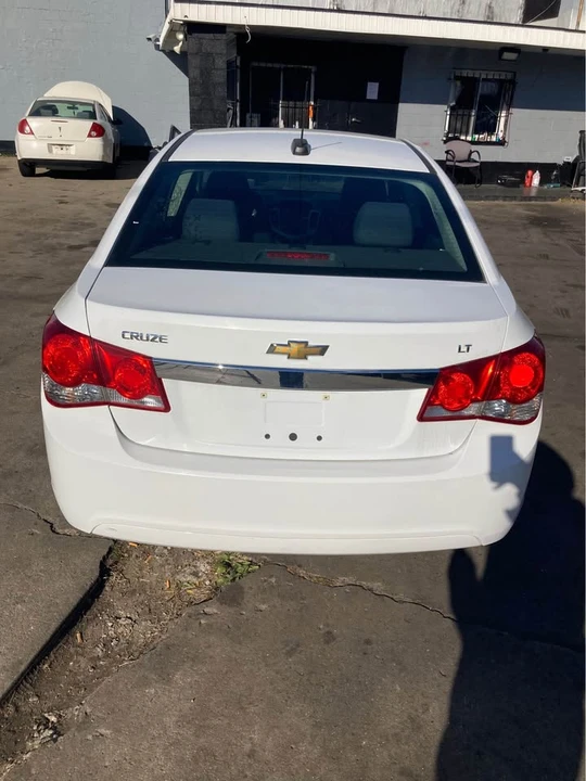 2016 Chevrolet Cruze - Image 2 of 6
