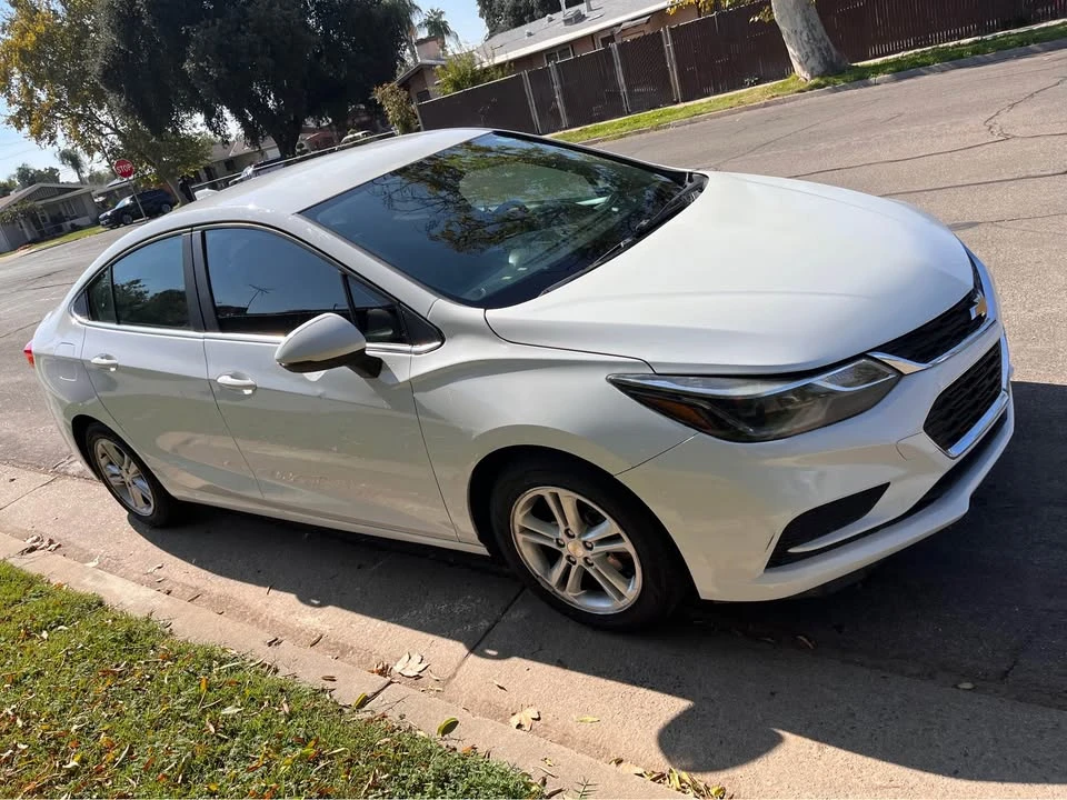 2016 Chevrolet Cruze - Image 3 of 8