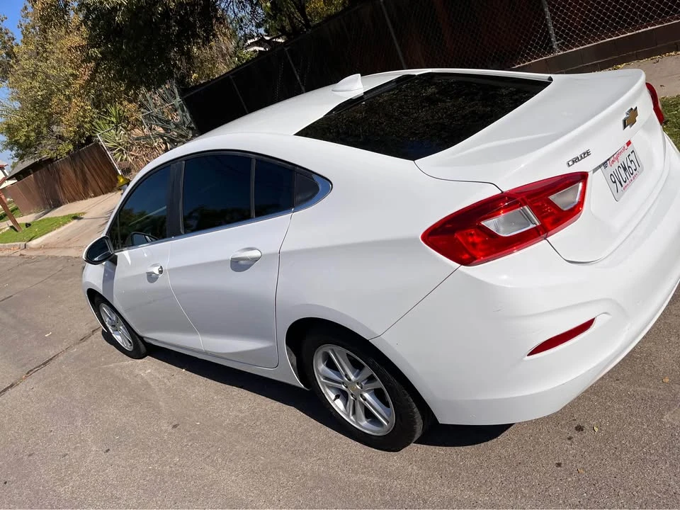 2016 Chevrolet Cruze - Image 6 of 8