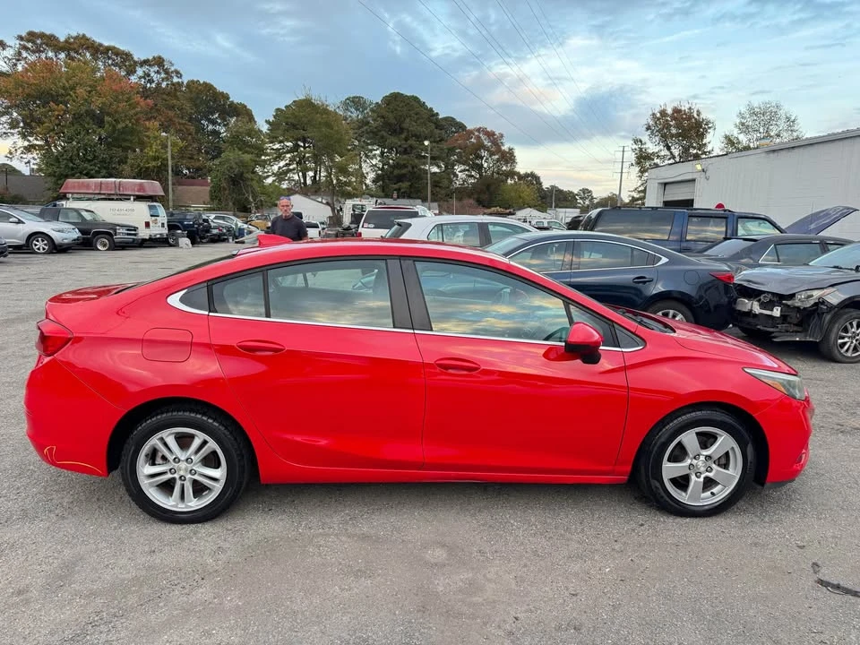 2016 Chevrolet Cruze - Image 2 of 9
