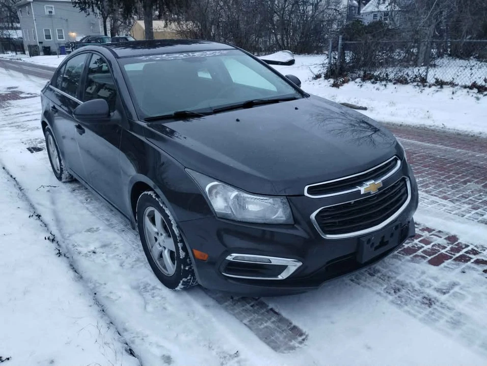 2016 Chevrolet Cruze - Image 3 of 11