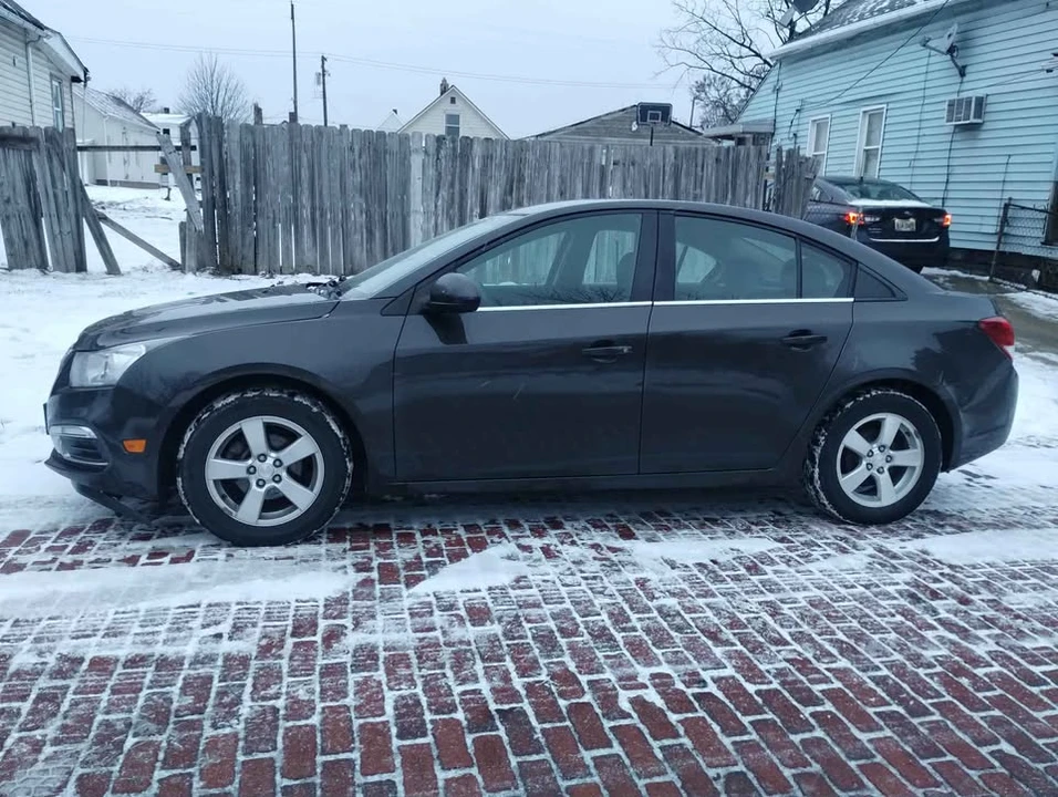 2016 Chevrolet Cruze - Image 5 of 11