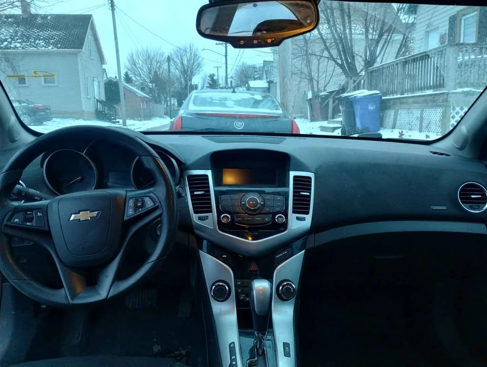 2016 Chevrolet Cruze - Image 4 of 11