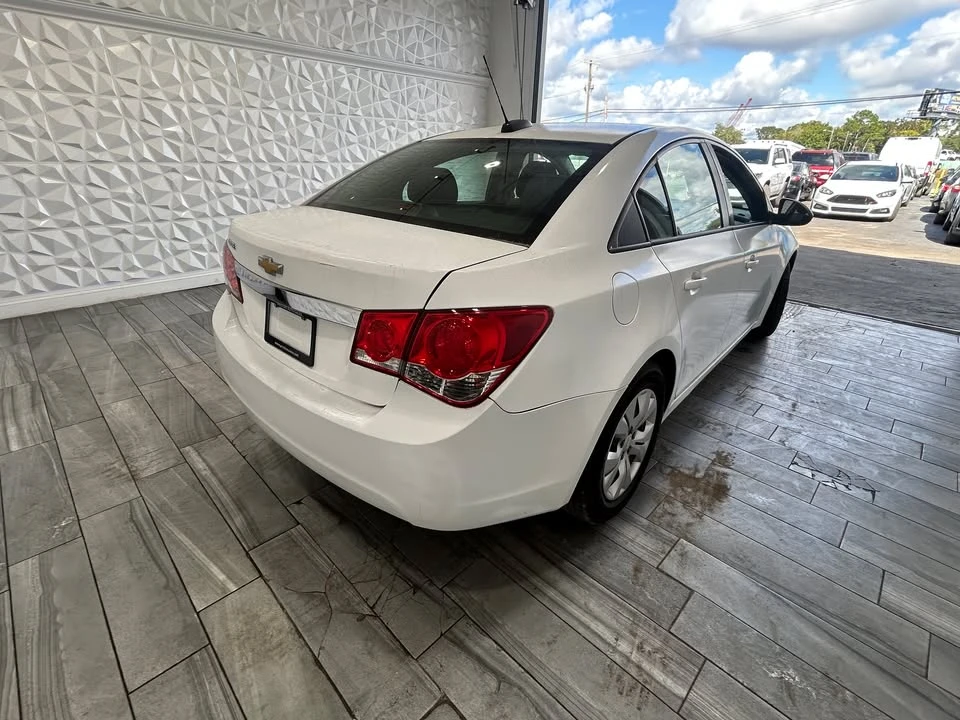 2016 Chevrolet Cruze - Image 14 of 18
