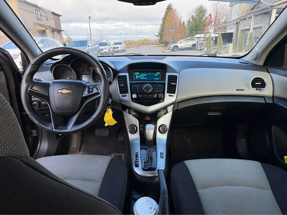 2016 Chevrolet Cruze - Image 2 of 10