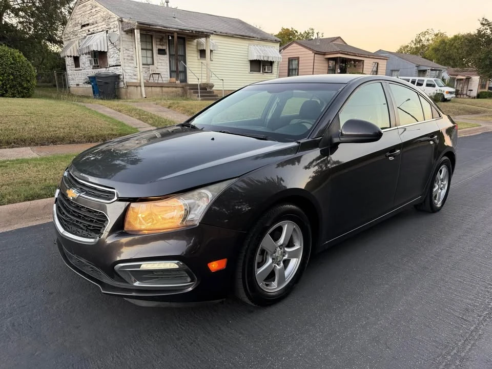 2016 Chevrolet Cruze - Image 8 of 9