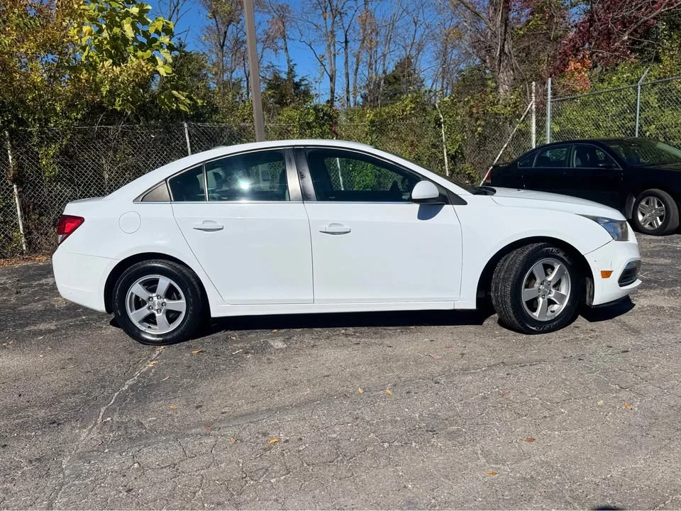 2016 Chevrolet Cruze - Image 2 of 20