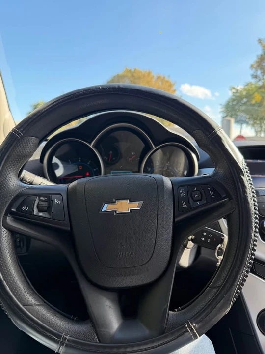 2016 Chevrolet Cruze - Image 6 of 11