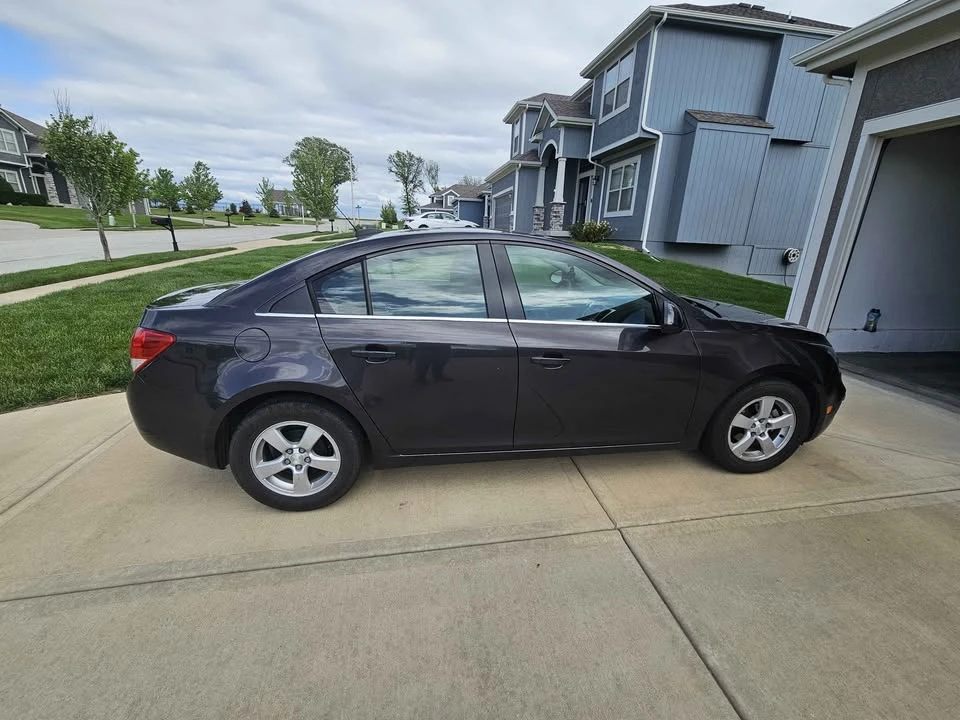 2016 Chevrolet Cruze - Image 4 of 11
