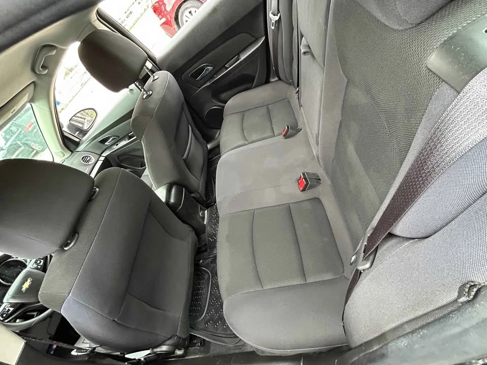 2016 Chevrolet Cruze - Image 9 of 11