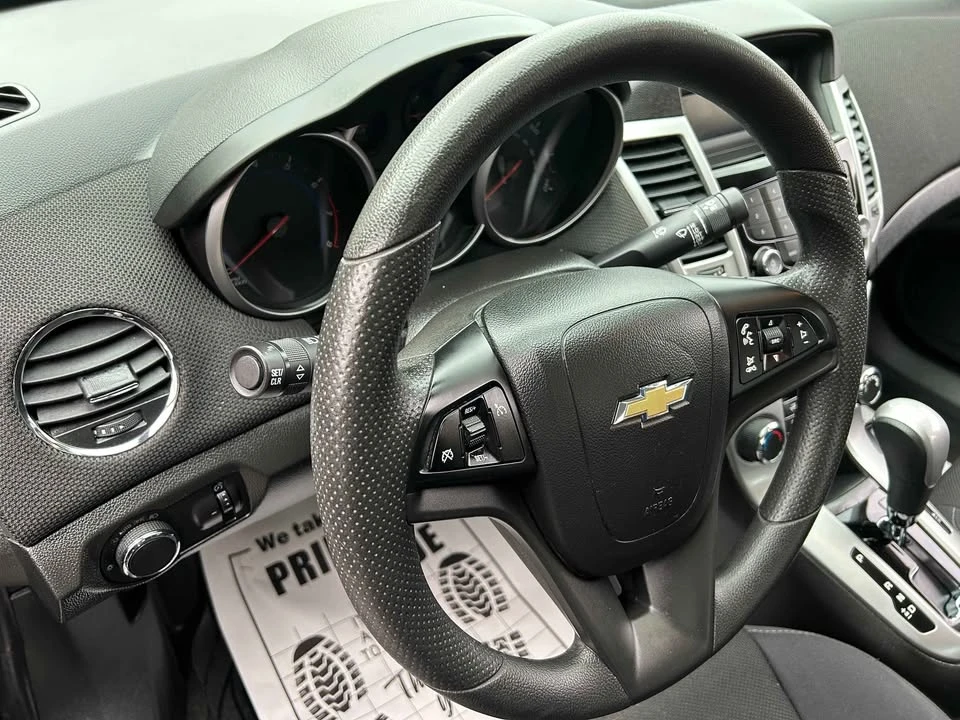 2016 Chevrolet Cruze - Image 6 of 11