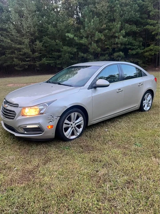 2016 Chevrolet Cruze - Image 2 of 10