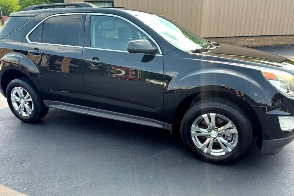2016 Chevrolet Equinox - Image 2 of 8