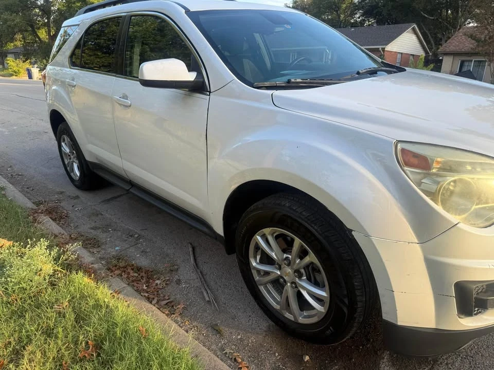 2016 Chevrolet Equinox - Image 2 of 8