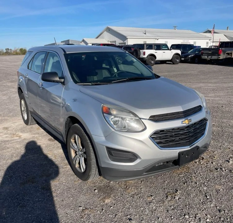 2016 Chevrolet Equinox - Image 2 of 8