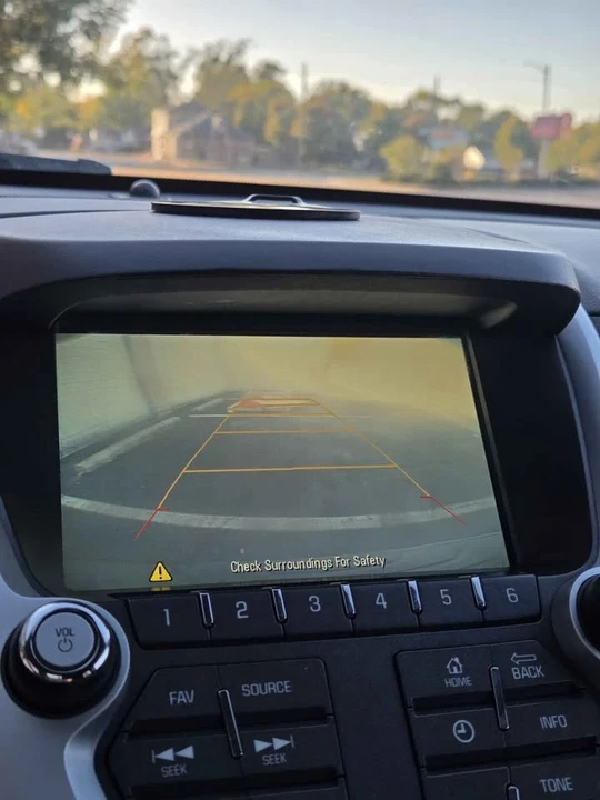 2016 Chevrolet Equinox - Image 12 of 16