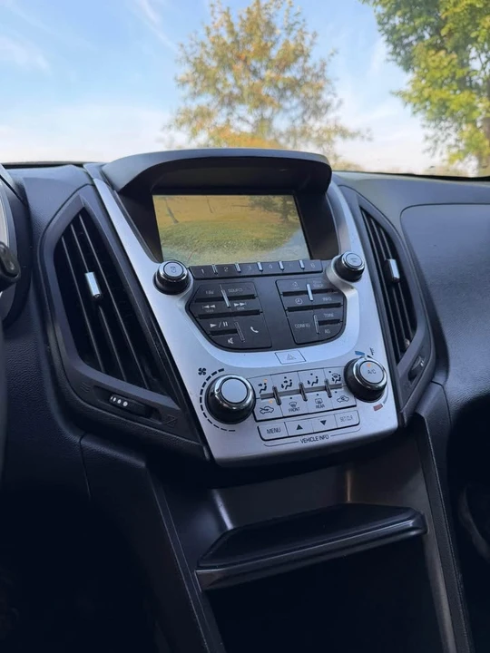 2016 Chevrolet Equinox - Image 12 of 16