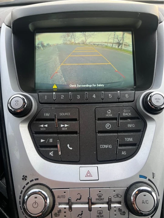 2016 Chevrolet Equinox - Image 16 of 17
