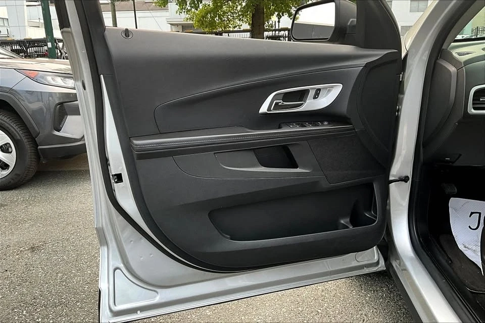 2016 Chevrolet Equinox - Image 4 of 9