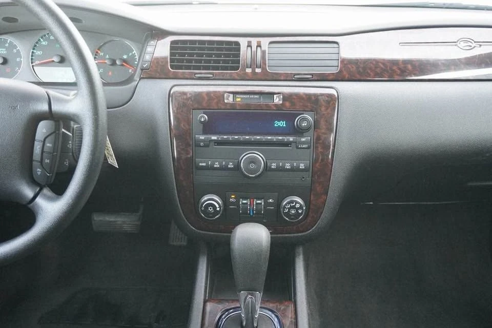2016 Chevrolet Impala 9th Gen - Image 4 of 5