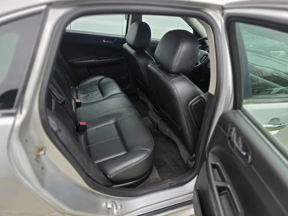 2016 Chevrolet Impala 9th Gen - Image 14 of 15