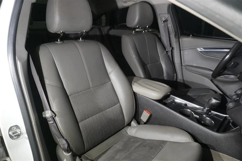 2016 Chevrolet Impala 10th Gen - Image 7 of 10
