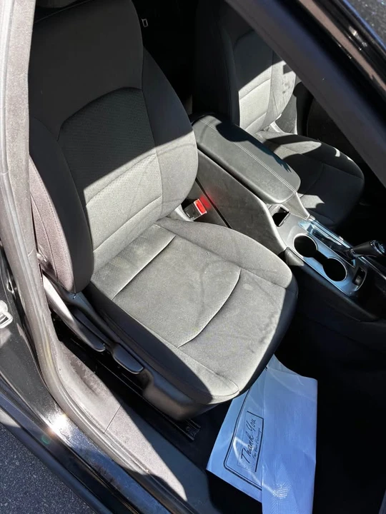 2016 Chevrolet Malibu - Image 6 of 9
