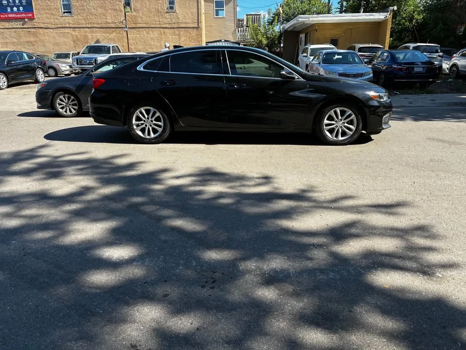 2016 Chevrolet Malibu - Image 2 of 9