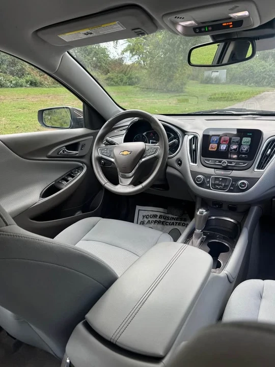 2016 Chevrolet Malibu - Image 11 of 17