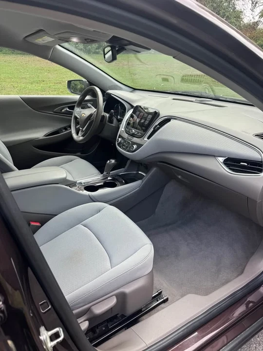 2016 Chevrolet Malibu - Image 14 of 17