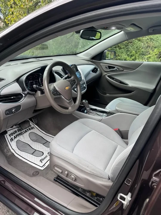 2016 Chevrolet Malibu - Image 9 of 17