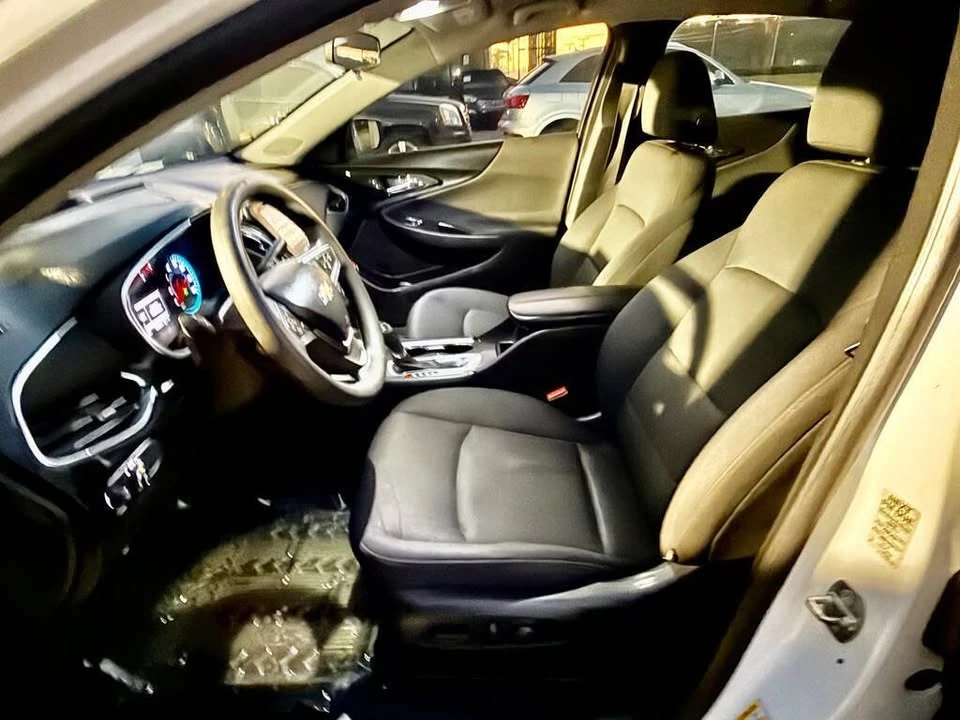 2016 Chevrolet Malibu - Image 11 of 20