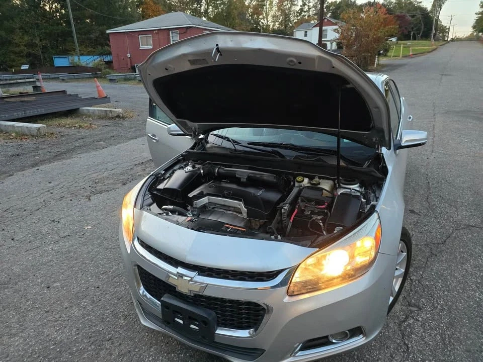 2016 Chevrolet Malibu - Image 12 of 17