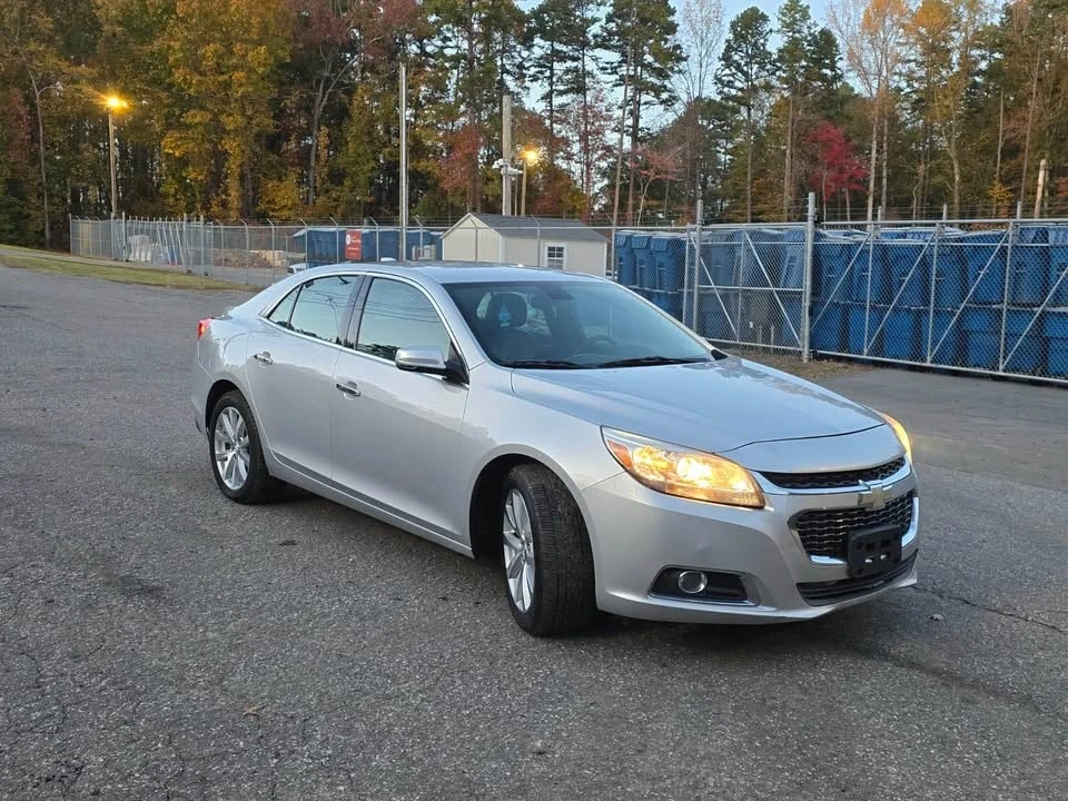 2016 Chevrolet Malibu - Image 11 of 17