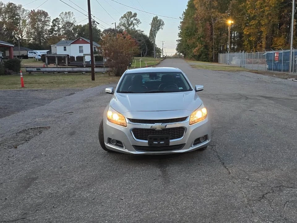 2016 Chevrolet Malibu - Image 9 of 17