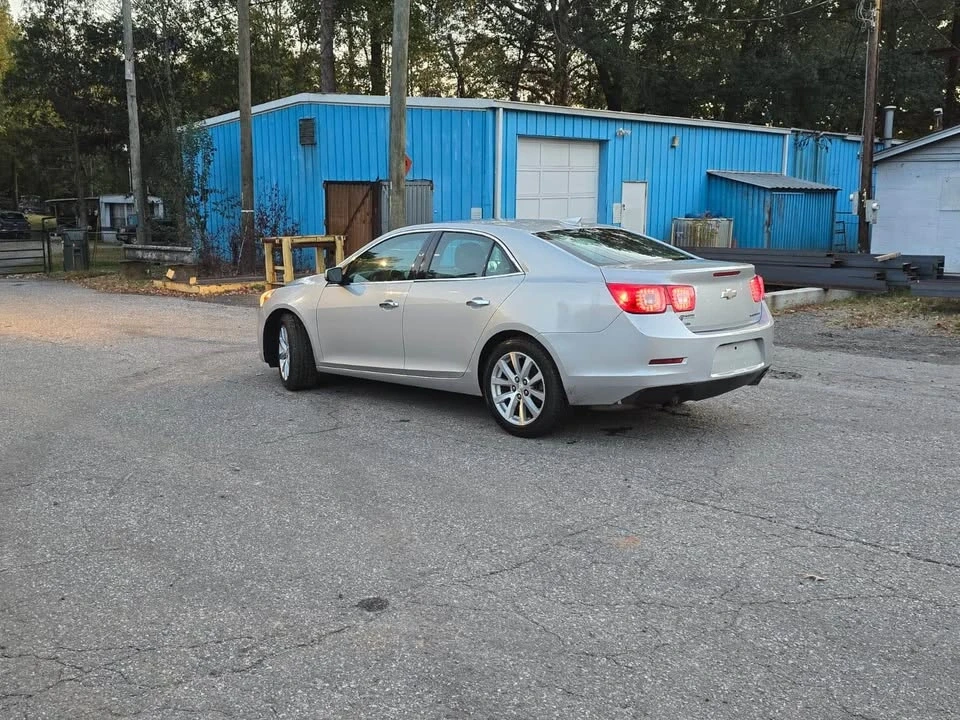 2016 Chevrolet Malibu - Image 10 of 17