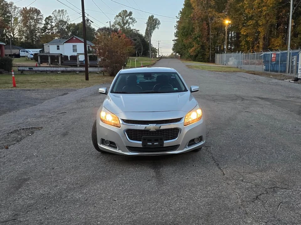 2016 Chevrolet Malibu - Image 4 of 12