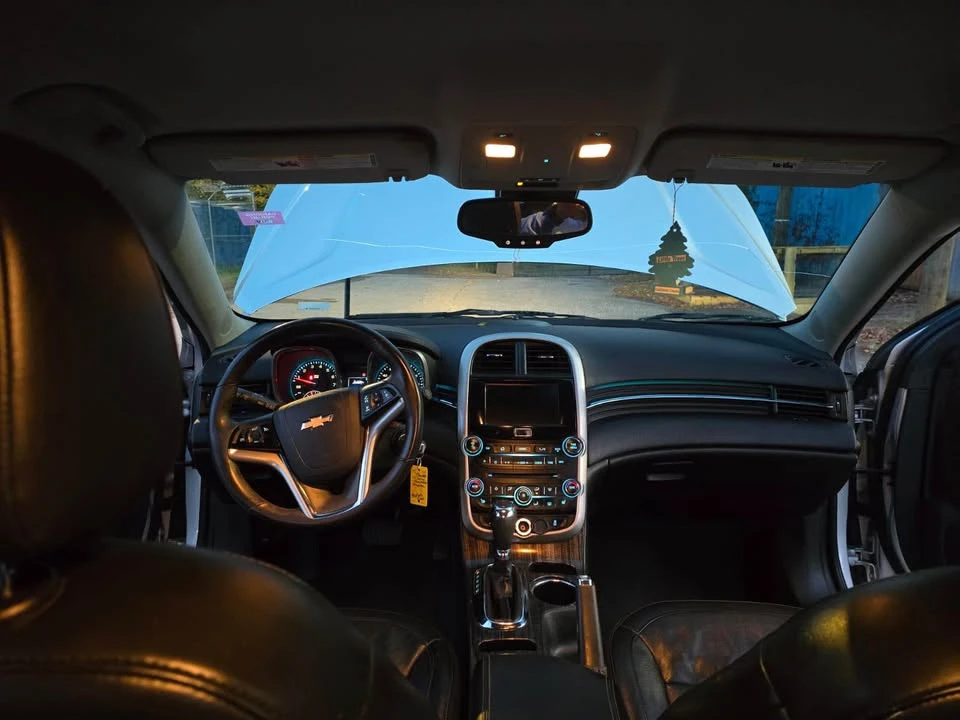 2016 Chevrolet Malibu - Image 9 of 12