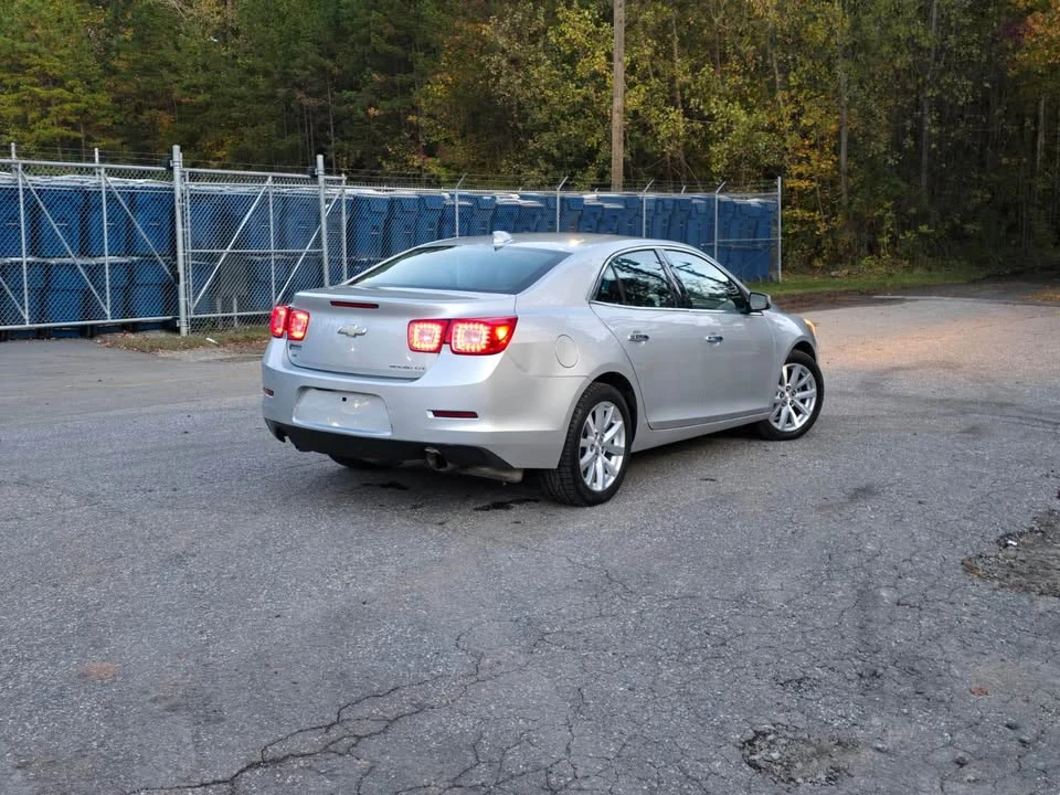 2016 Chevrolet Malibu - Image 7 of 12